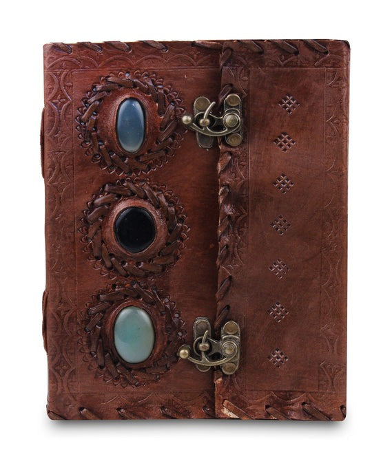 Oldowan Tri-Stone Diary - A Timeless Journal of Elegance and History