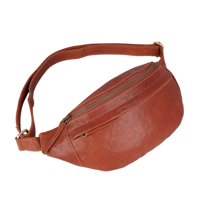Versatile Leather Fanny Pack: Unisex Fashion for All Leather Sling Bag